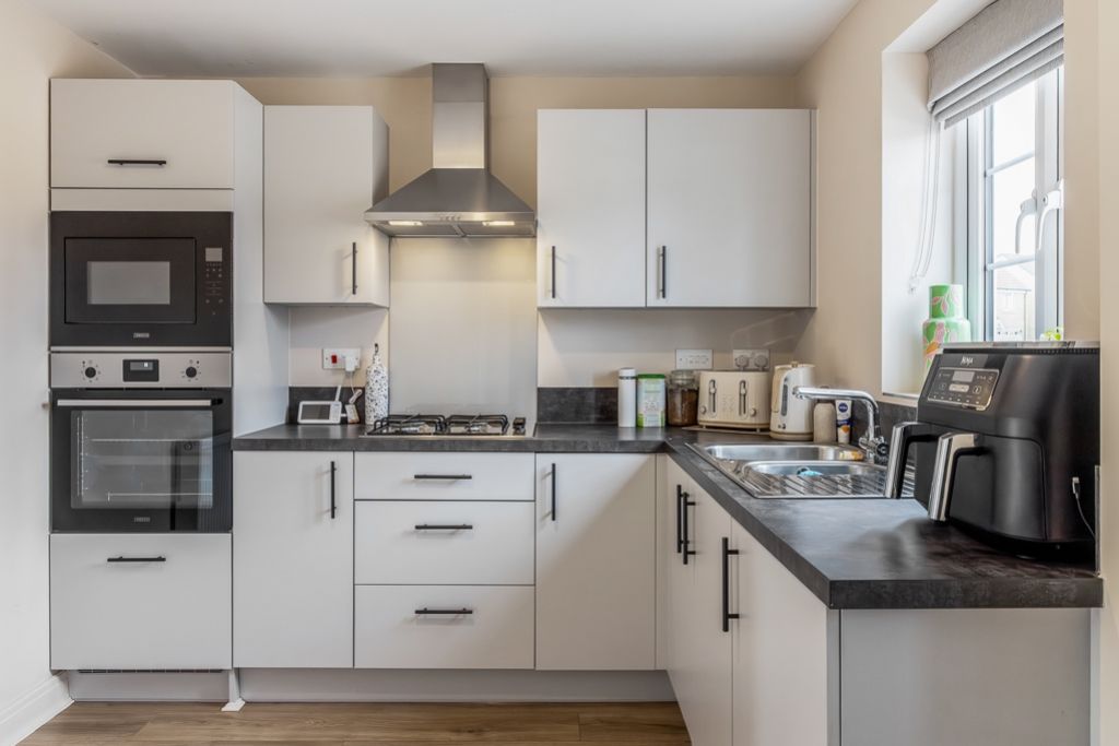Property photo 2 of 20 66 Curlew Road (Boston)-13