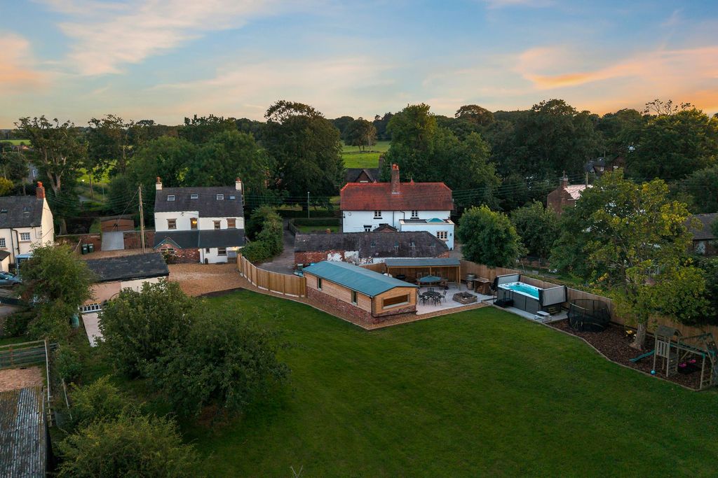 Property photo 2 of 46