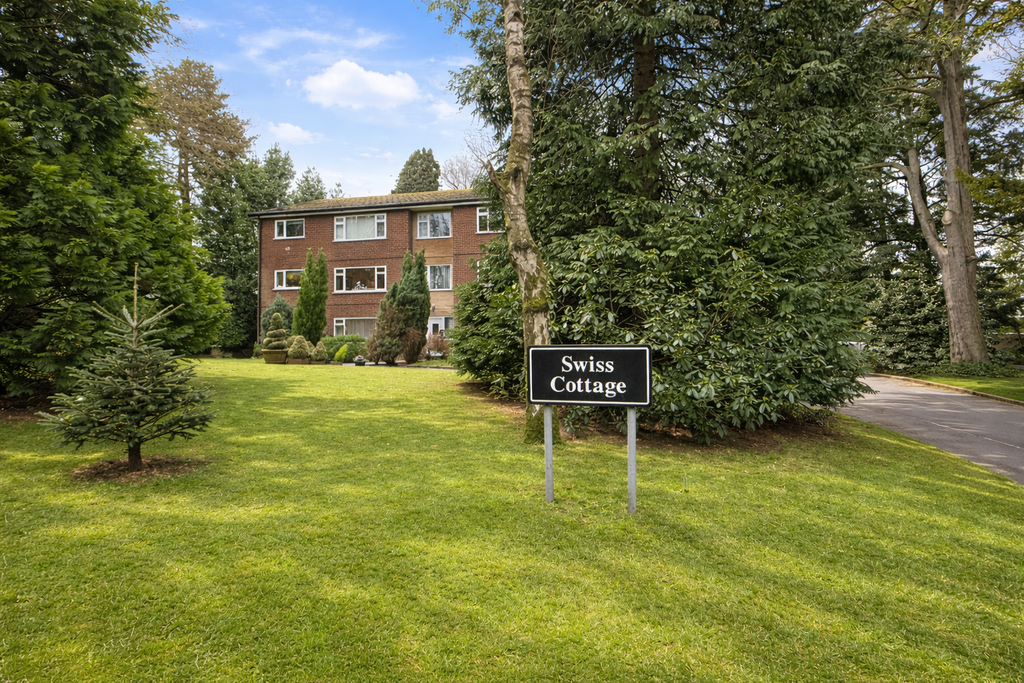 Property photo 1 of 13 Front (Exterior)