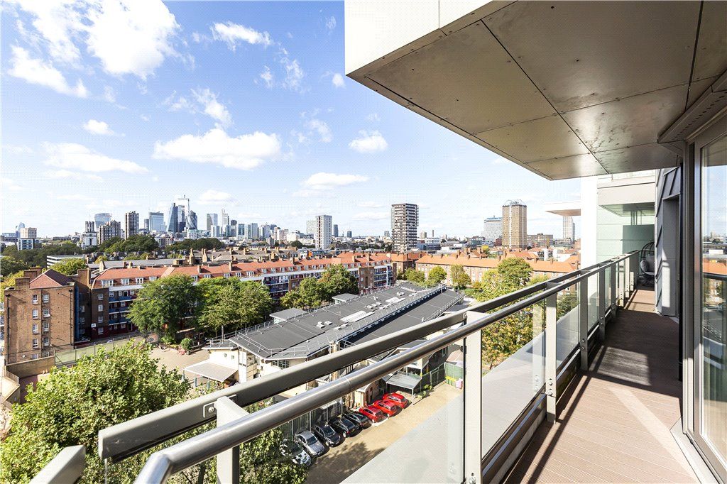Property photo 1 of 23 Balcony