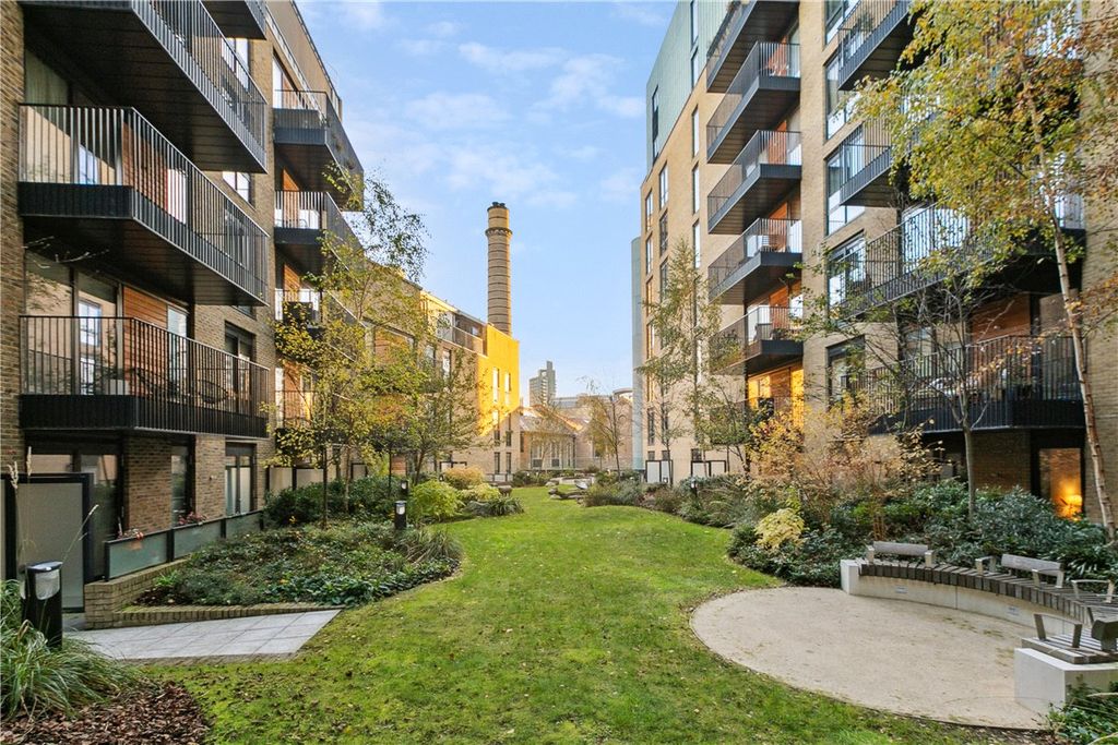 Property photo 3 of 16 Picture No. 15