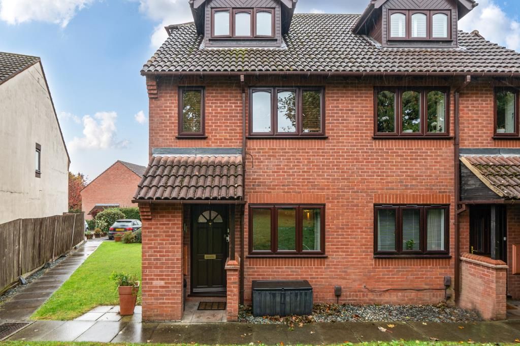 Property photo 1 of 17 External