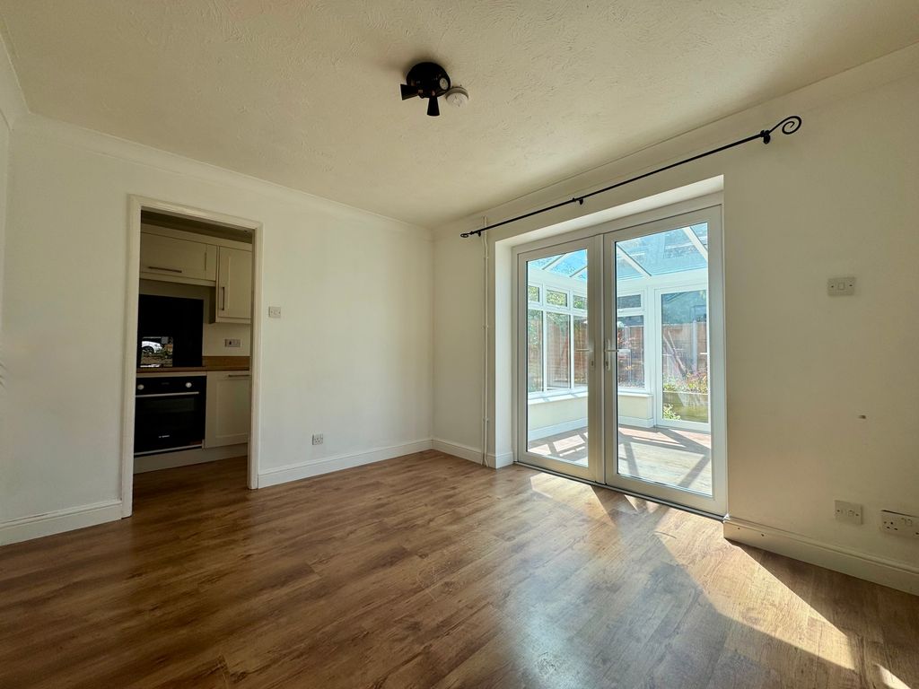 Property photo 3 of 7 3