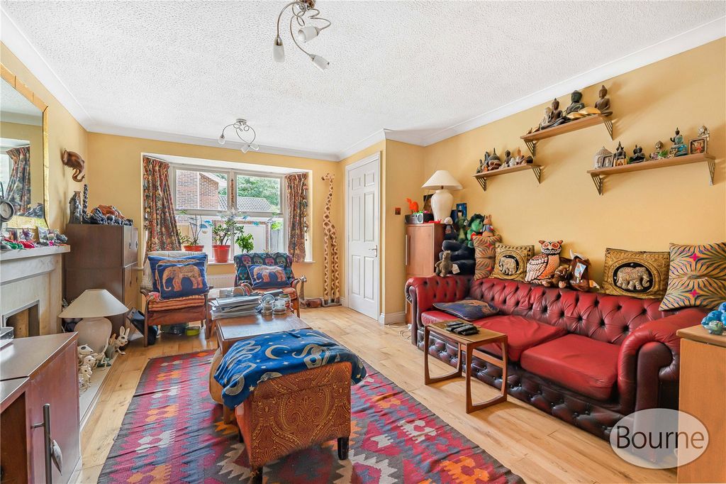Property photo 2 of 28 Picture No. 23