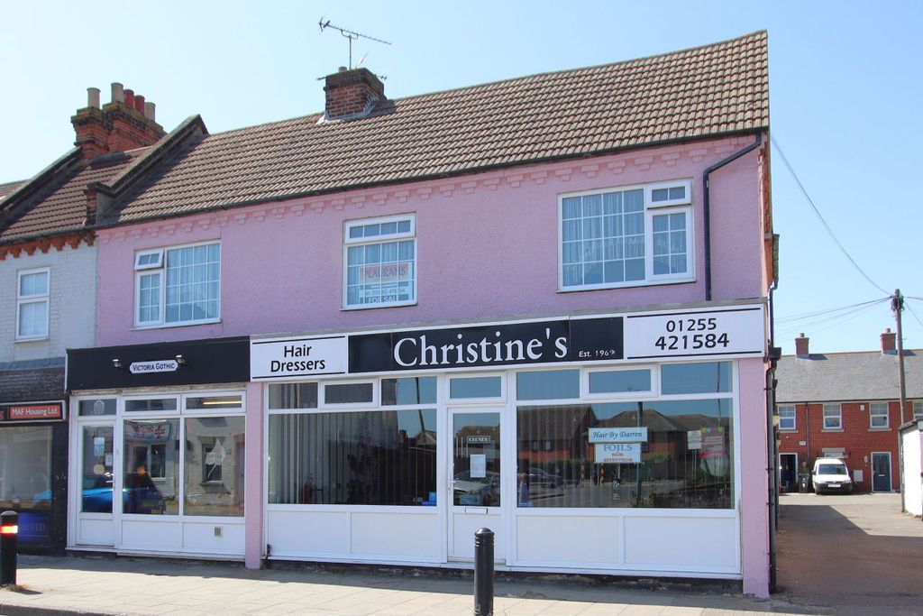 Property photo 1 of 36 Old Road, Clacton On Sea