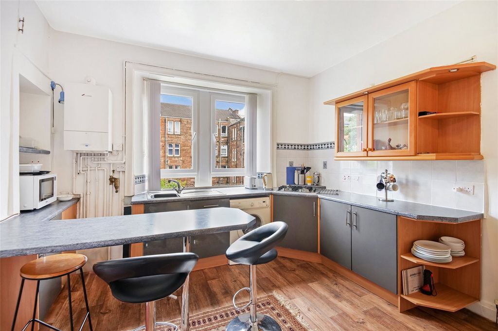 Property photo 3 of 15 Kitchen