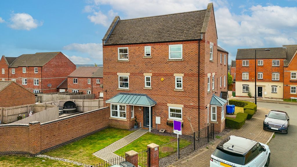 Property photo 1 of 27