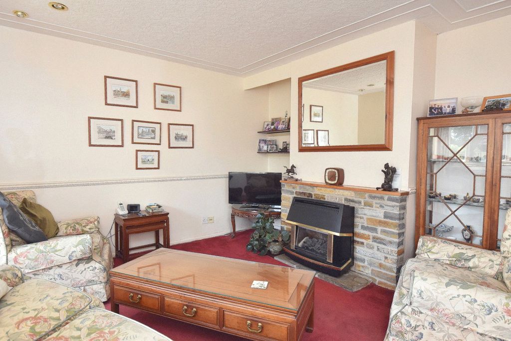 Property photo 2 of 12 Picture No. 05