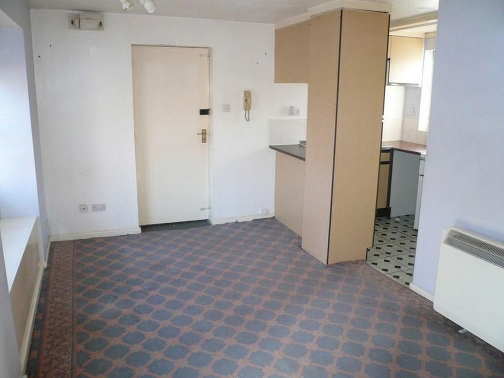 Property photo 2 of 3