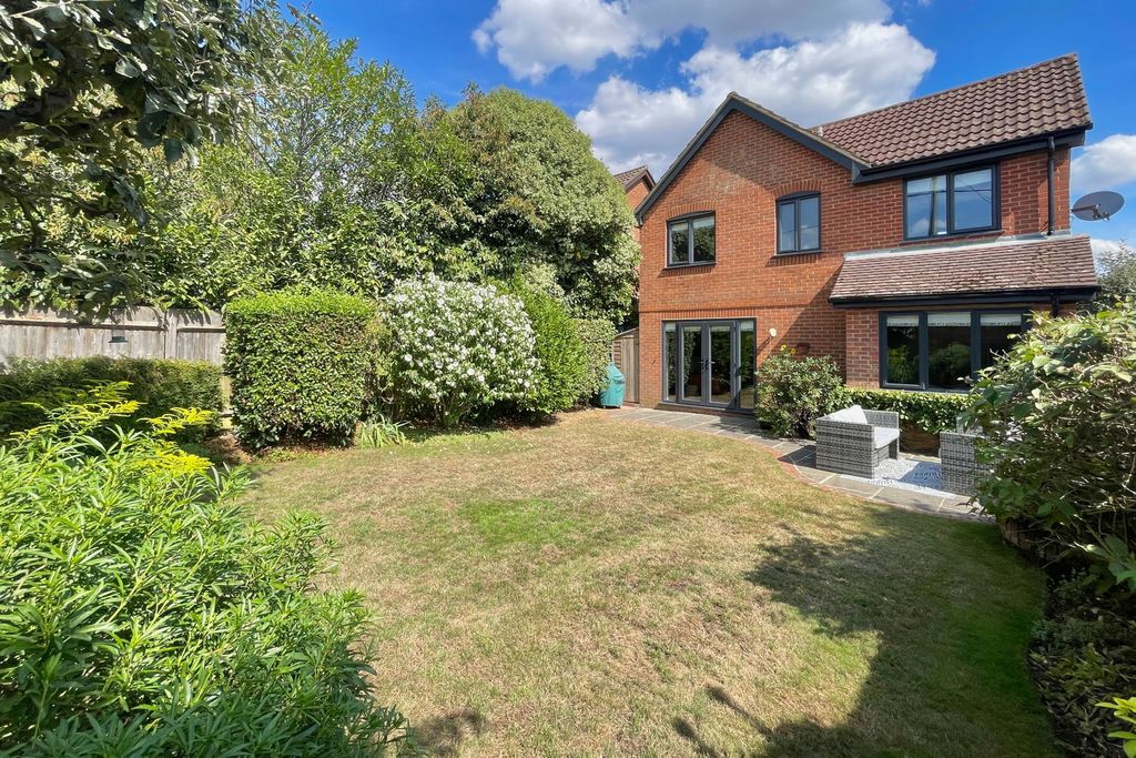 Property photo 2 of 45