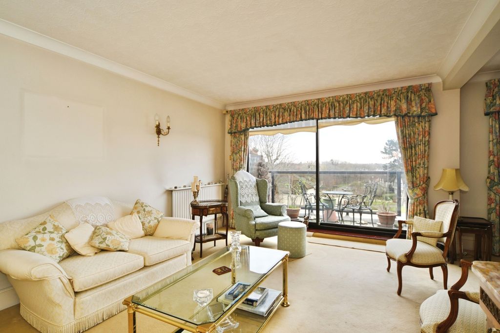 Property photo 2 of 19 Pbox-Img.Jpg