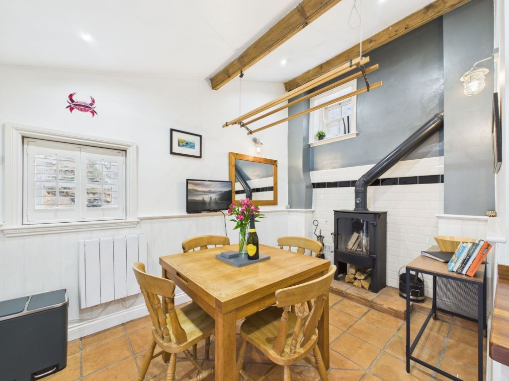 Property photo 2 of 22