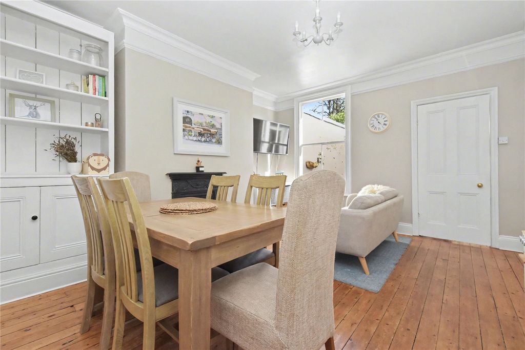 Property photo 3 of 19 Family / Dining Room