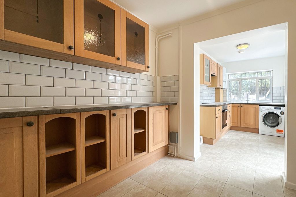 Property photo 1 of 16 Picture No. 17