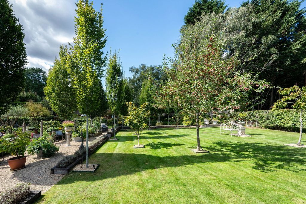 Property photo 3 of 66