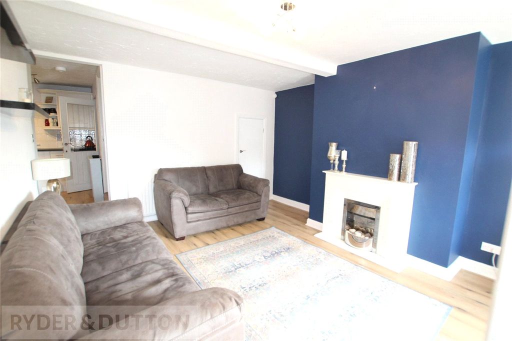 Property photo 3 of 25 Living Room