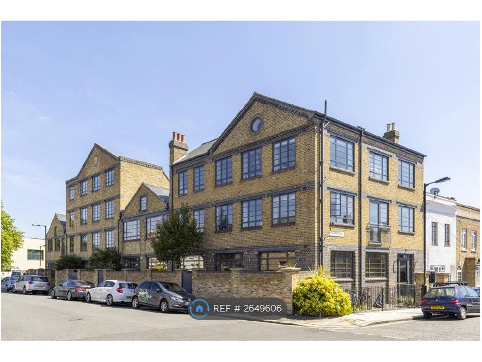 Property photo 1 of 15 Building