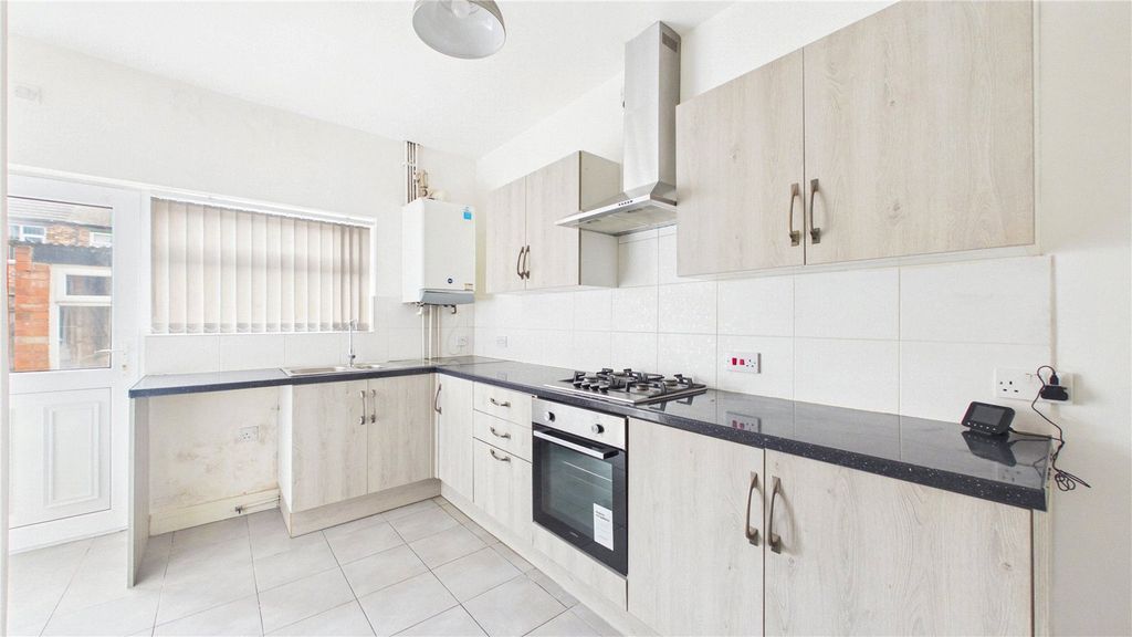 Property photo 2 of 10 Picture No. 04