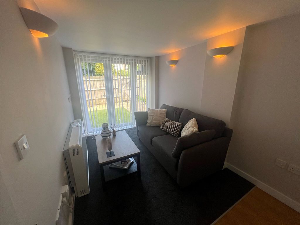 Property photo 3 of 10 Picture No. 02