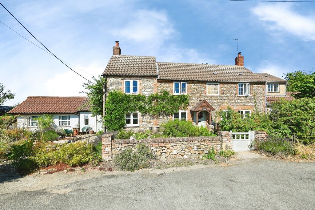 Property photo 1 of 34 Pbox-Img.Jpg