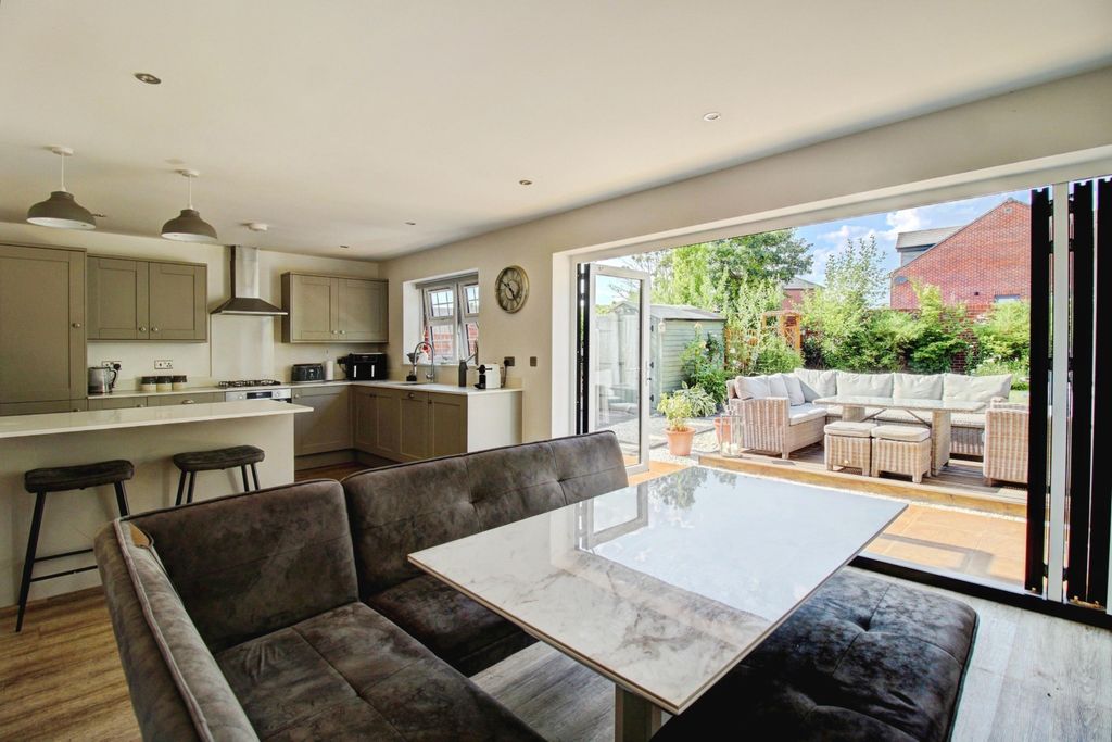 Property photo 2 of 23 Open Plan Kitchen