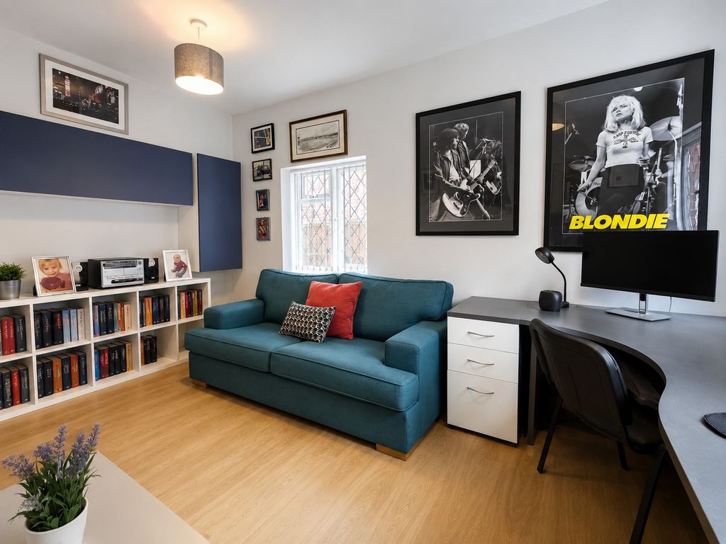 Property photo 3 of 21
