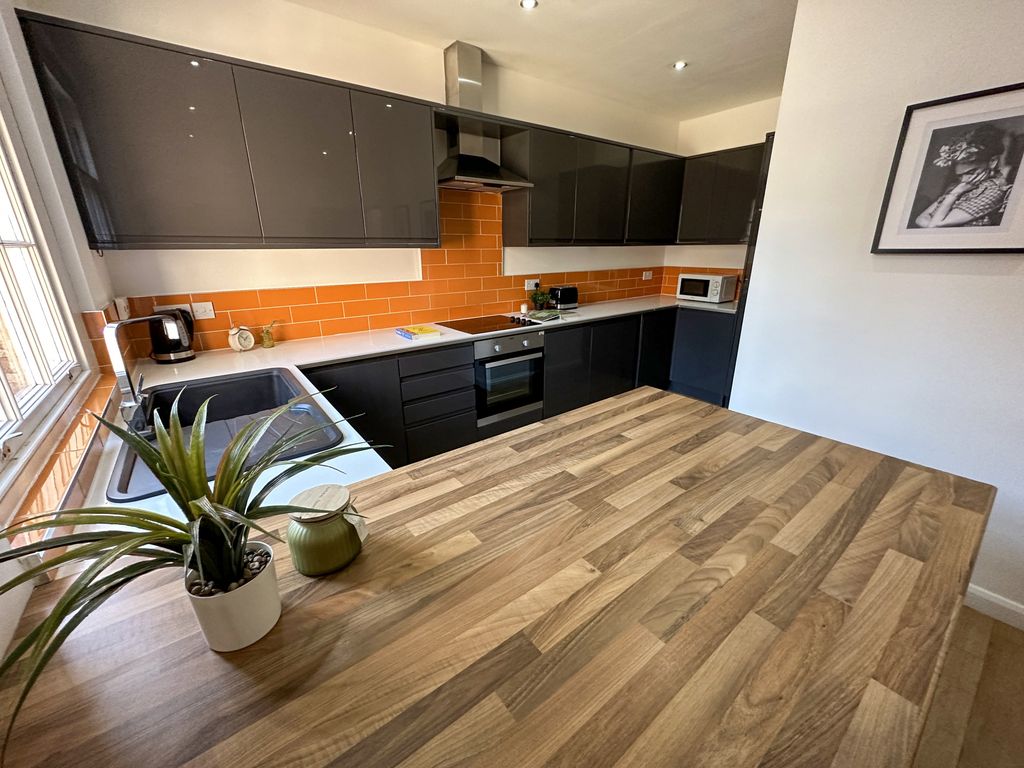 Property photo 3 of 16 3-File_002 (2)