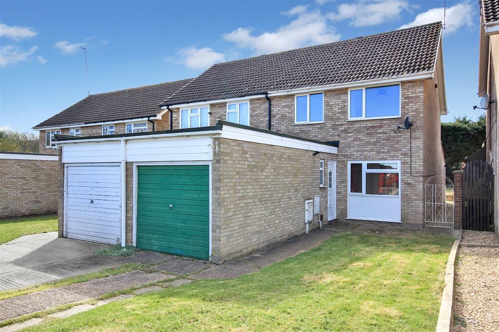 Property photo 1 of 14 Front.Jpg