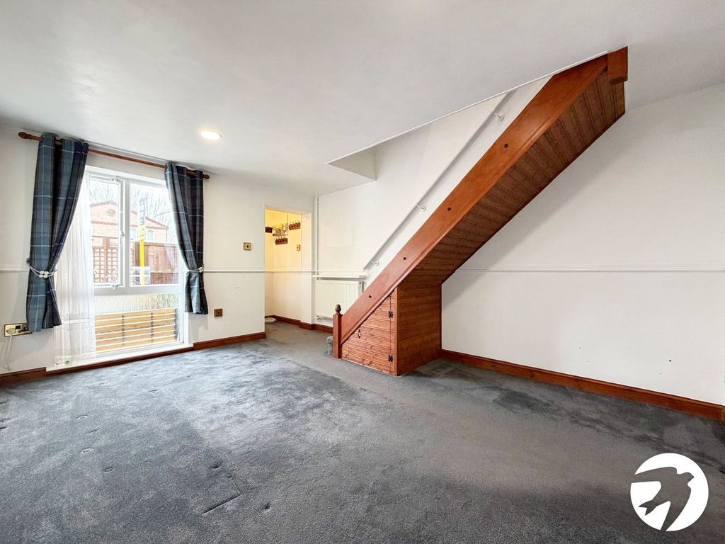 Property photo 3 of 11 Picture No. 24