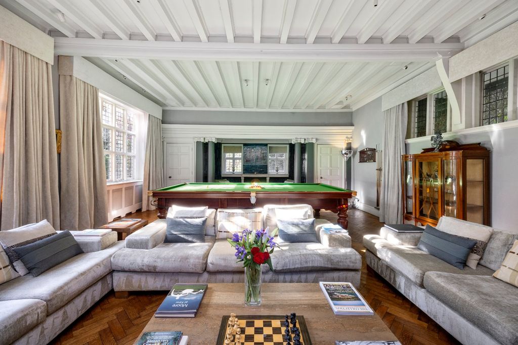 Property photo 3 of 26 Drawing Room