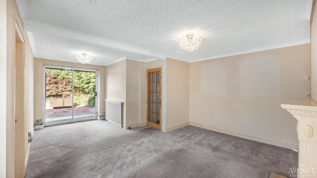 Property photo 2 of 31 5537592