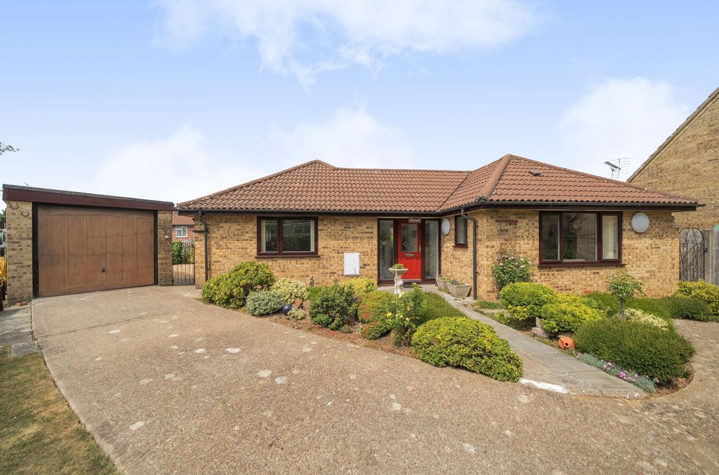 Property photo 1 of 15 1497897-18-6A636d...