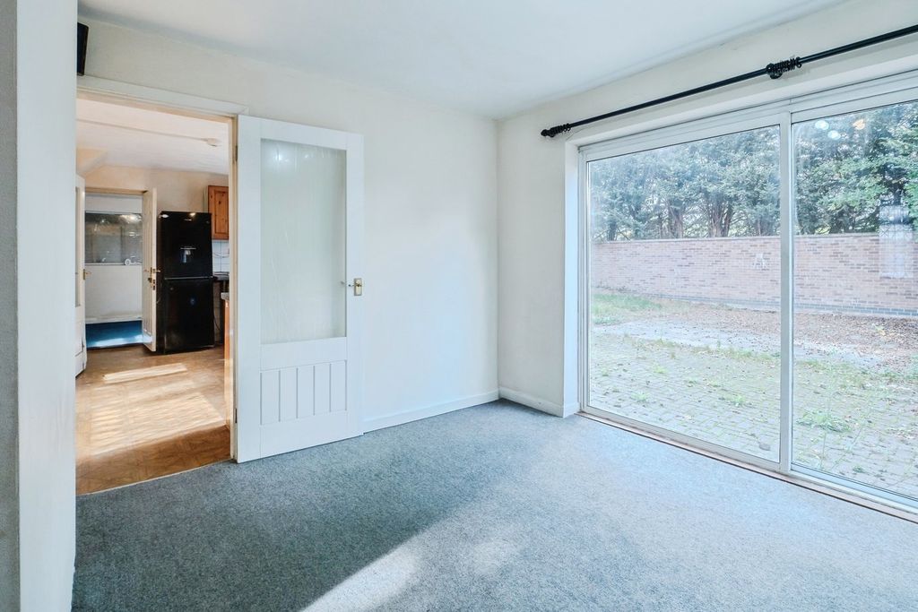 Property photo 3 of 26