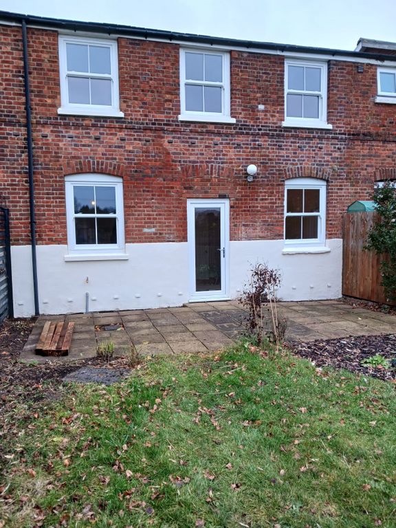 Property photo 2 of 25