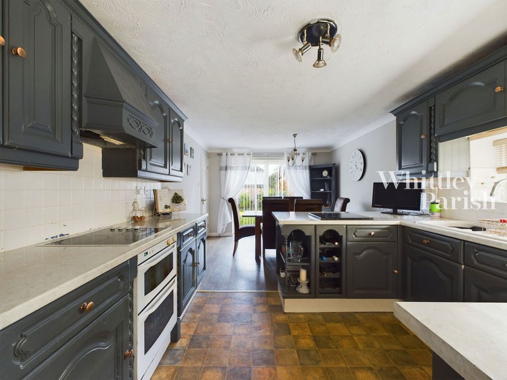 Property photo 3 of 19