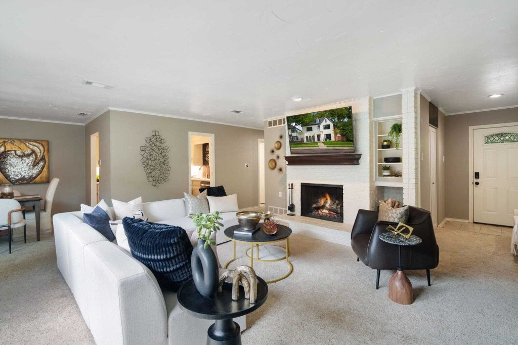 Property photo 1 of 27