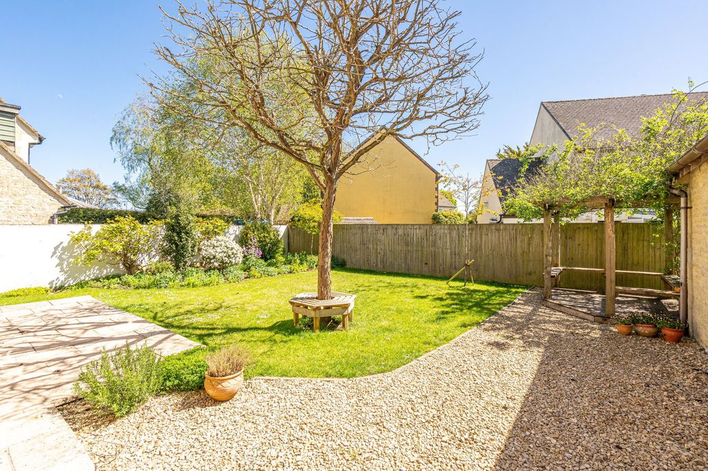 Property photo 3 of 14