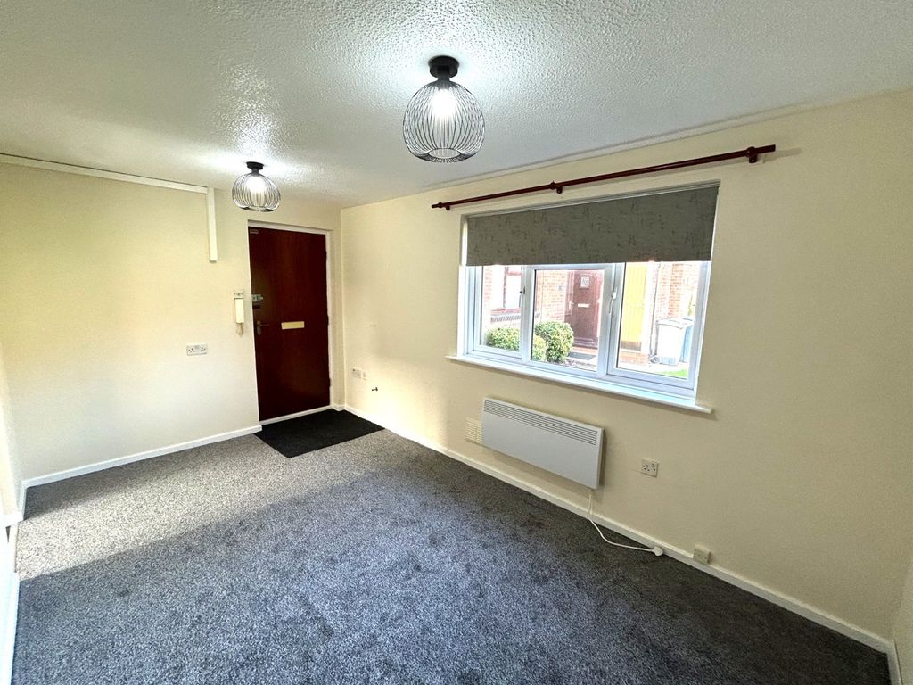 Property photo 3 of 11 Picture No. 28