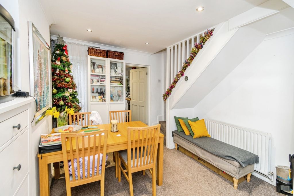 Property photo 3 of 13 Pbox-Img.Jpg