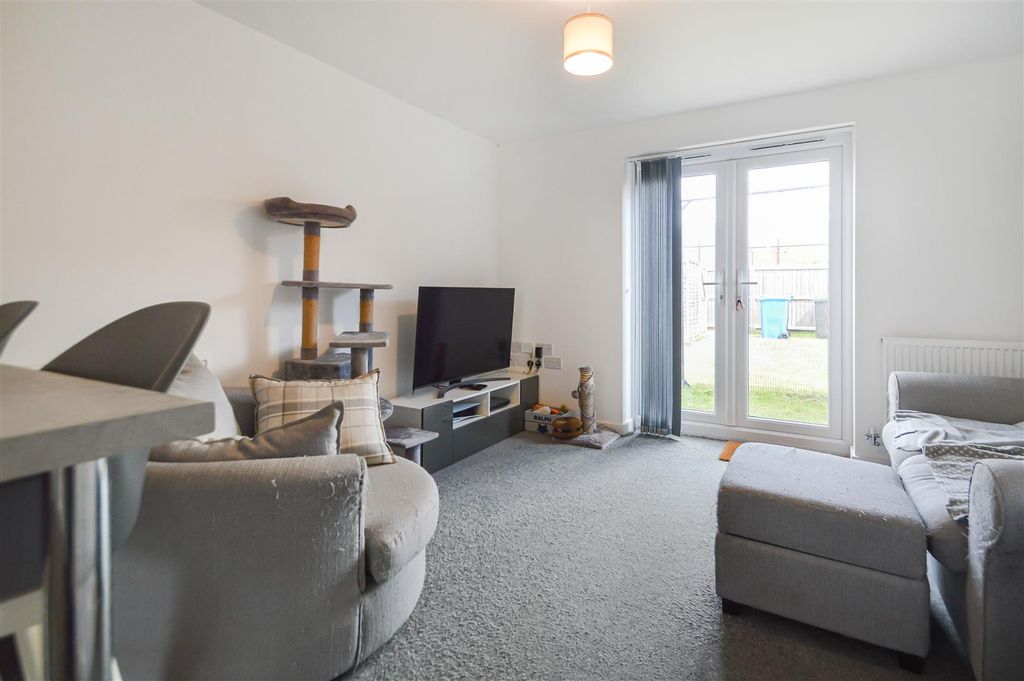 Property photo 2 of 10 3_80004.Jpg