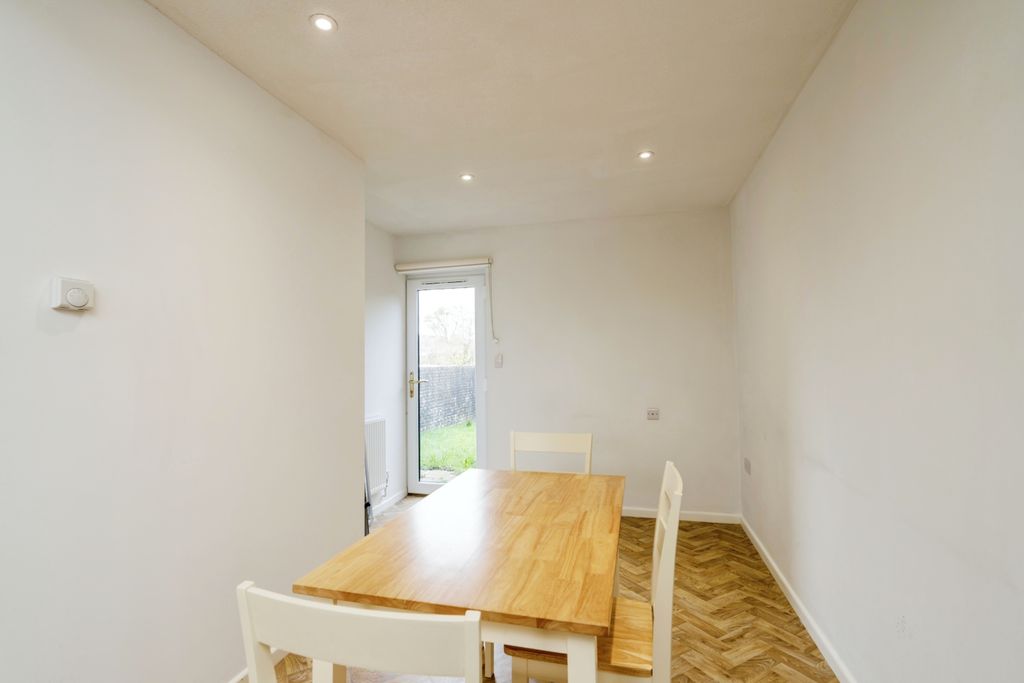 Property photo 3 of 12 Photography