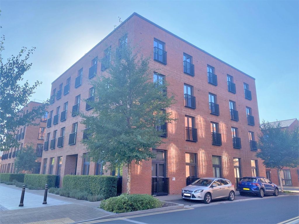 Property photo 1 of 13