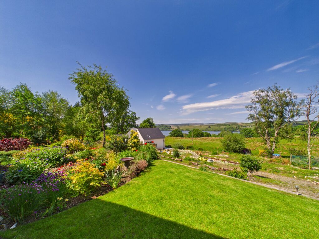 Property photo 2 of 48
