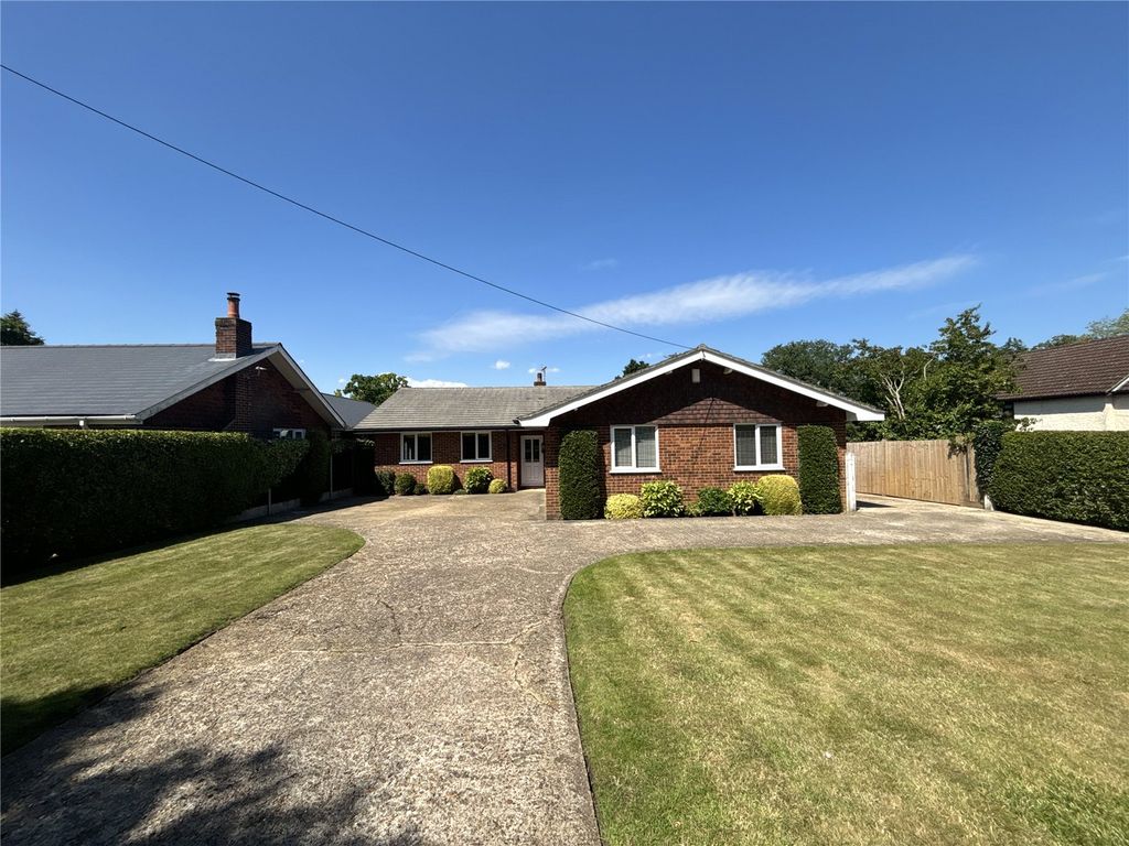 Property photo 1 of 33 Picture No. 11