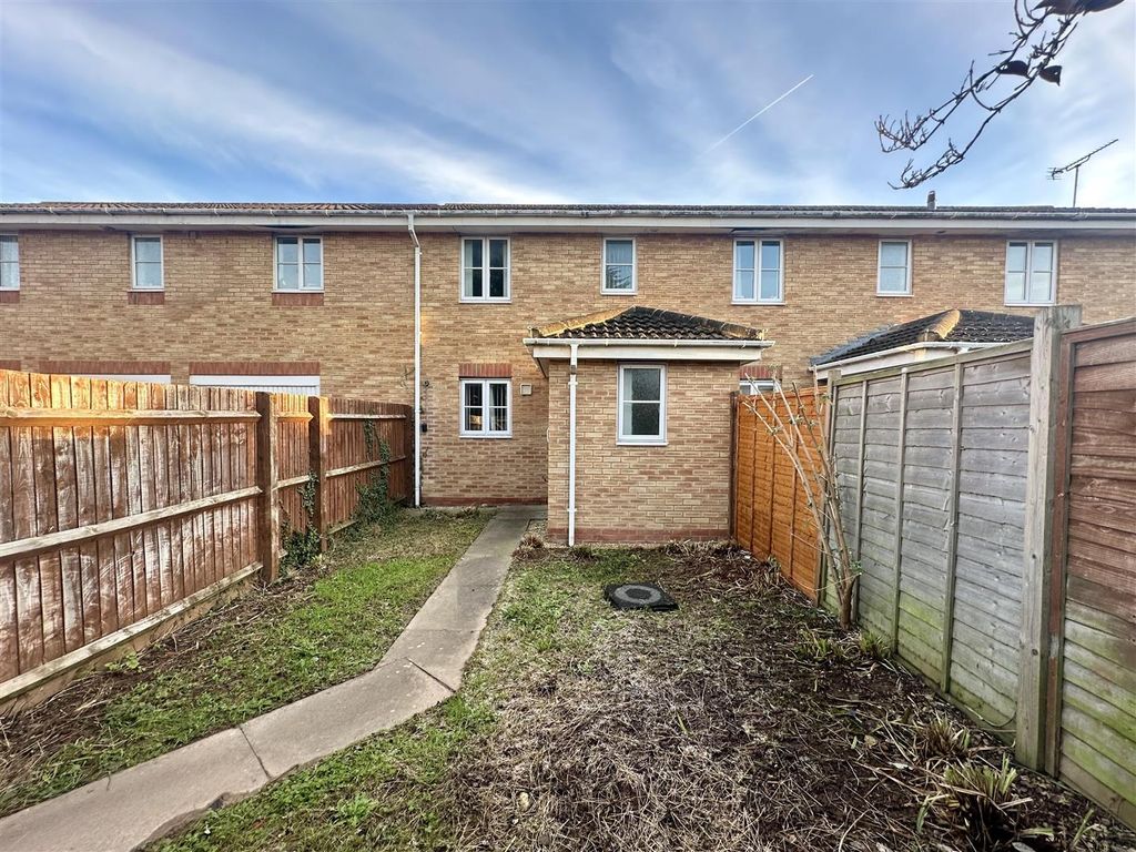 Property photo 2 of 12