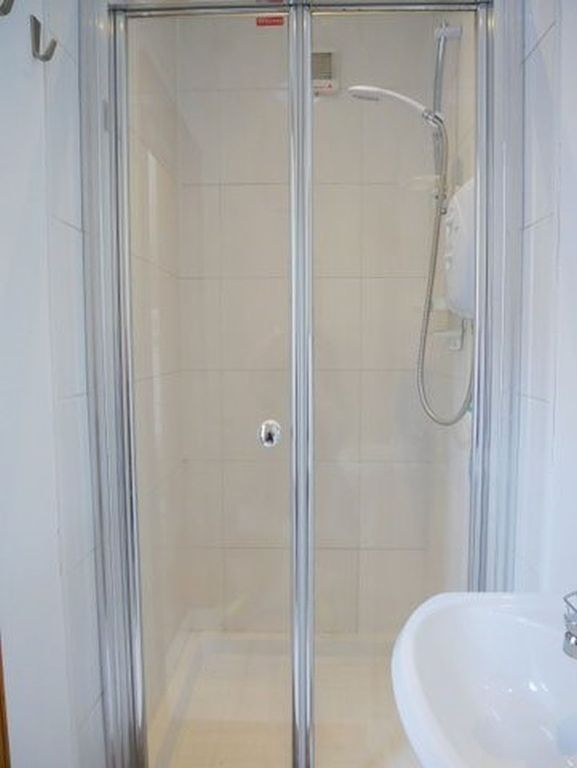 Property photo 3 of 6 Photo 2