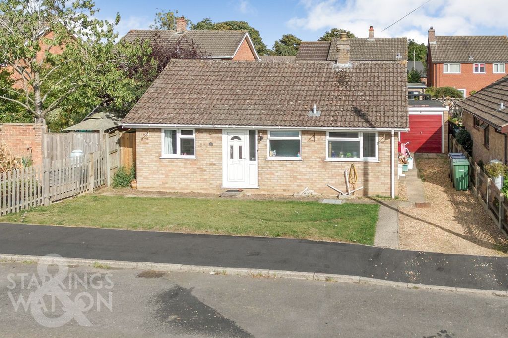 Property photo 2 of 18