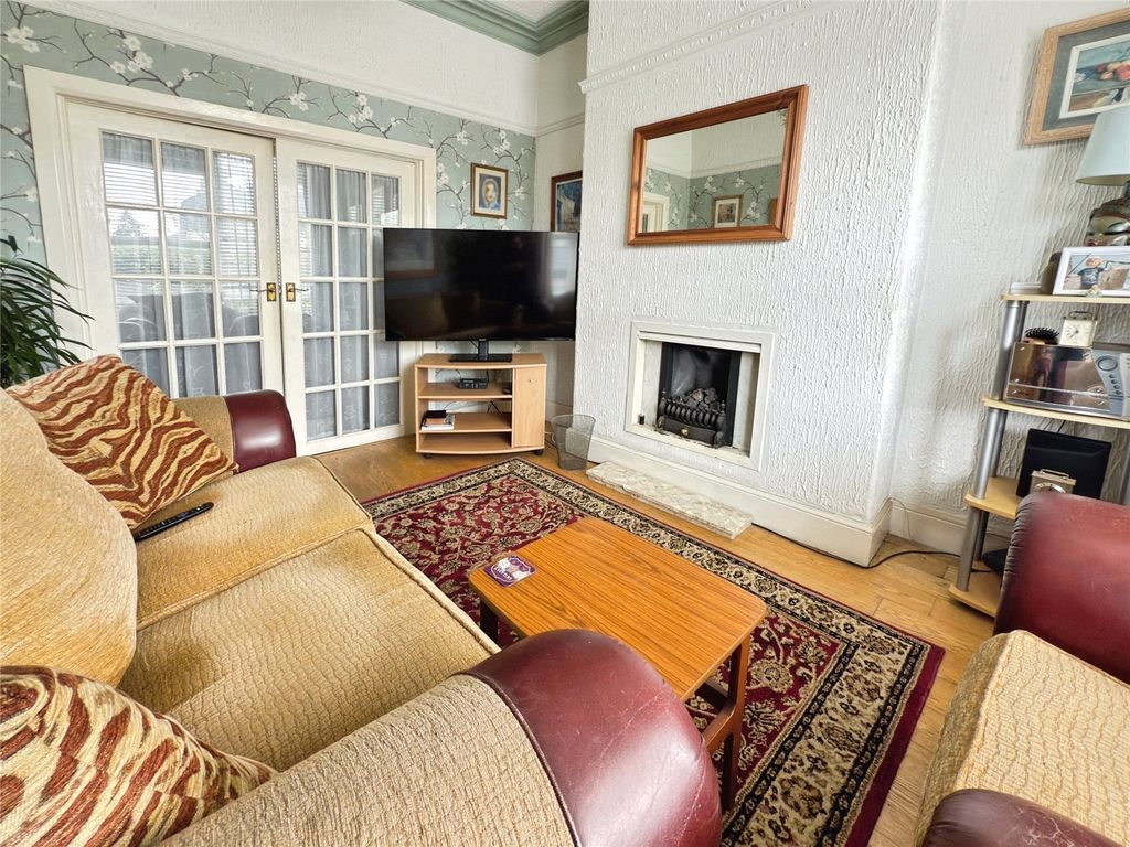 Property photo 3 of 15 Picture No. 05
