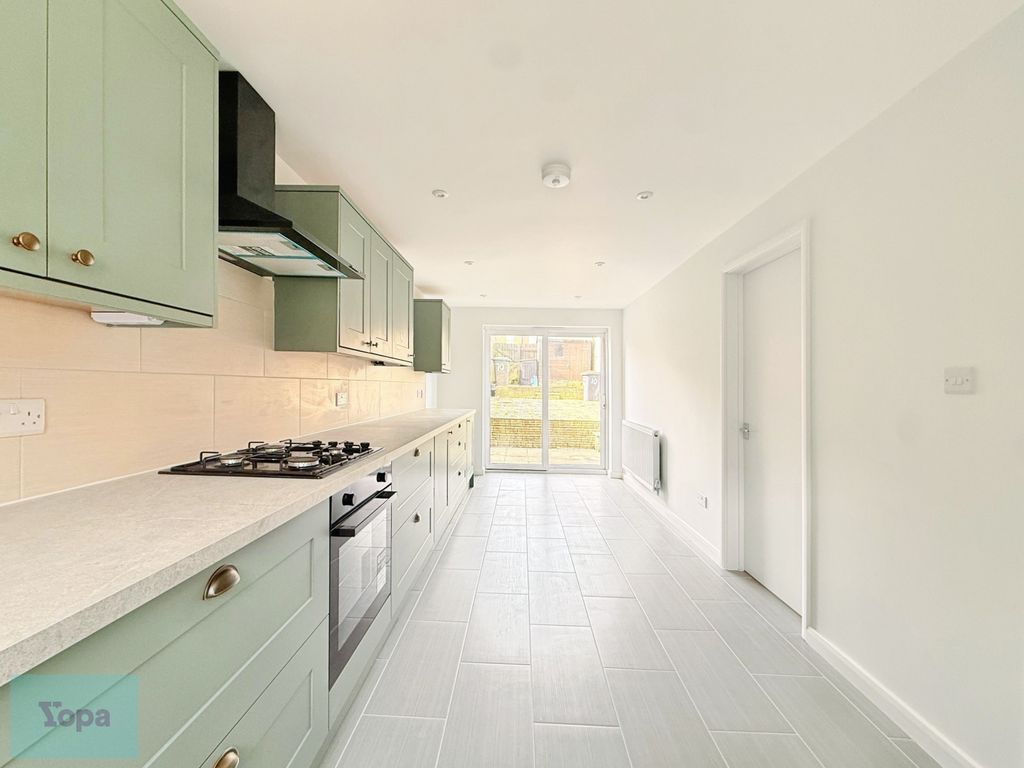 Property photo 2 of 19 5E2F5d0d-Img_8570