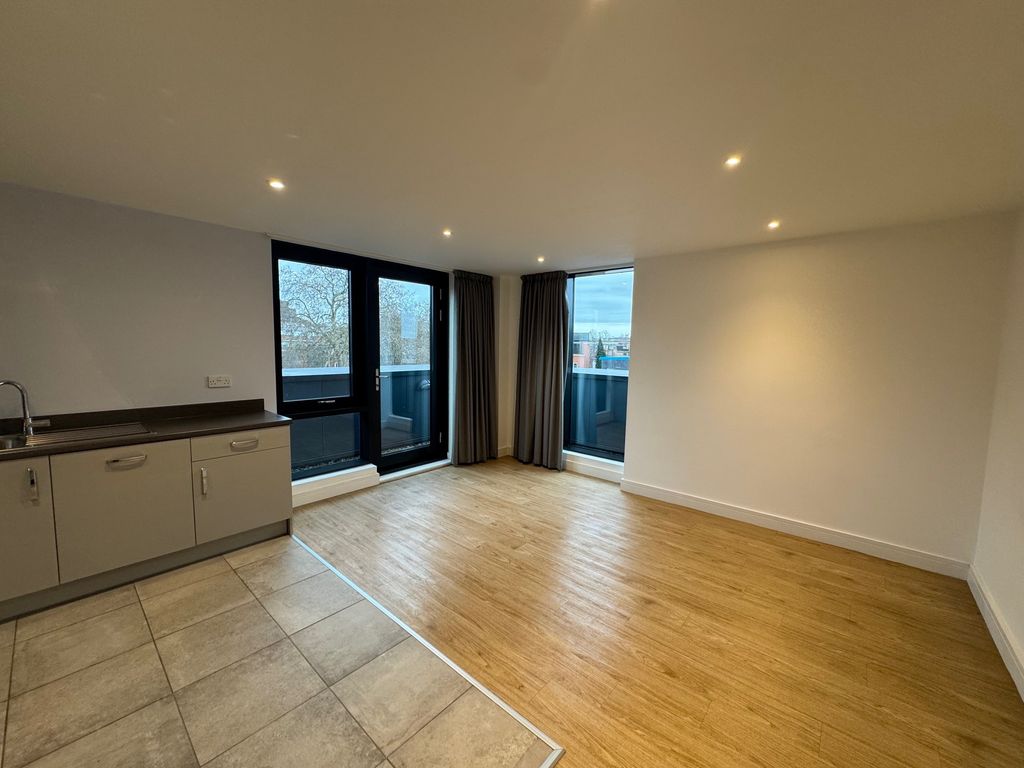 Property photo 3 of 10 Image